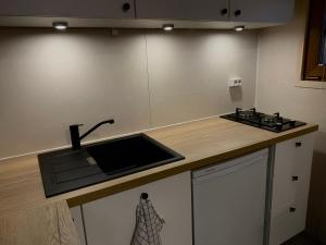 TaaliHomes Metsamajake - kadakasaun hinnas