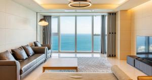 LCT Residence Y collection