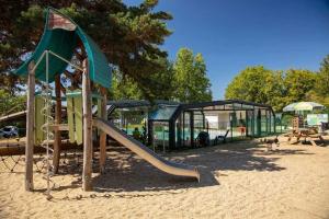 Campings Chalet 4 etoiles - Piscine - ccafdif : photos des chambres