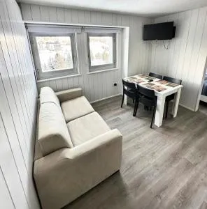 Casa delle graffette by Casa e Lode - Tonale