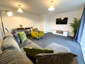 No 9 by Blue Skies Stays