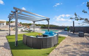 3 Bedroom Amazing Home In Bilice