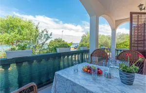 Awesome Apartment In Raslina - Gaćelezi