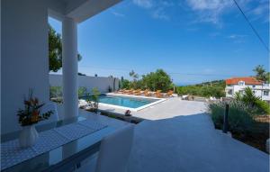 2 Bedroom Amazing Apartment In Murter