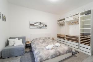 GuestHost - San Giacomo District Modern Apartment