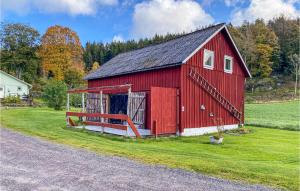 Nice Home In Grimmared With Wifi