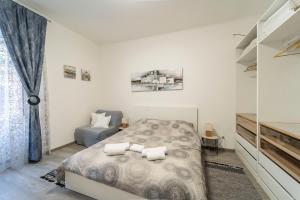 San Giacomo District Modern Apartment