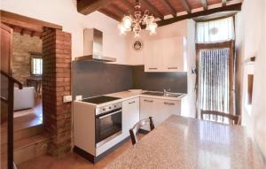 Amazing Home In Cortona