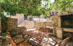 Nice Home In Postira With Kitchen