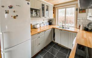 Beautiful Home In Falkenberg With Wifi