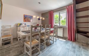 Maisons de vacances Stunning Home In Bassan With Wifi : photos des chambres