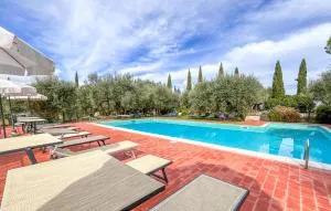 Nice Apartment In Castiglione Del Lago - Pucciarelli