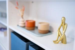 HOMEY apartment - riverside VIEW, near Genesys