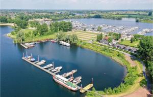 3 Bedroom Stunning Home In Kerkdriel