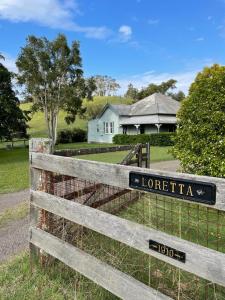 Loretta- a rustic country cottage