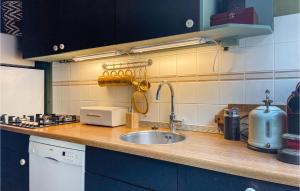 Gorgeous Apartment In Katwijk Aan Zee