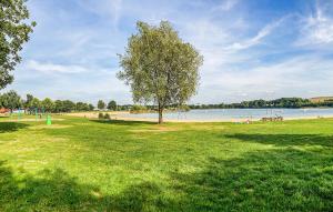 2 Bedroom Gorgeous Home In Voorthuizen