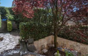4 Bedroom Lovely Apartment In Nerola