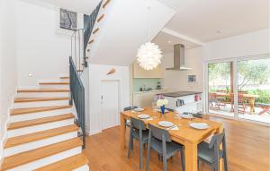 3 Bedroom Amazing Home In Vodice