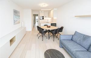 Cozy Apartment In Oostende With Wifi