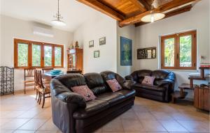 Stunning Home In Bosa img16