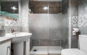 Nice Apartment In Almuñécar With Wifi