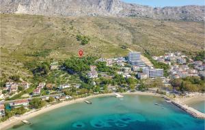 Stunning Home In Duce