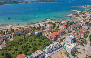 Cozy Home In Srima With Wifi