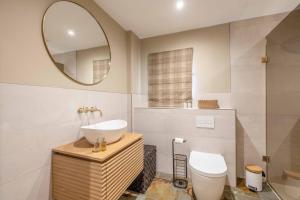 Luxury 4 Bed Barn, 10 Mins to Windsor!