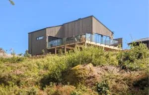 4 Bedroom Gorgeous Home In Tromøya - 费尔维克