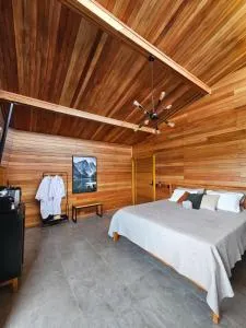 Khaya Chalés - Chalés de Luxo na Serra para Casais com Hidro - Altamira