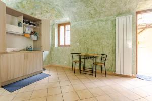 Solo per oggi! Zen House nel Centro con Free Parking e Check-In 24 7 - Vicino alla Stazione del Treno e dei Bus - Con Netflix & DisneyPlus