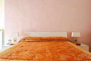 Zen House in the Center w Free Parking and Check-In 24 7 - Near the train and bus stations
