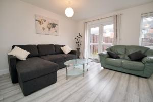 Clothier House - Stylish 3Bed Haven, WiFi & Driveway Parking