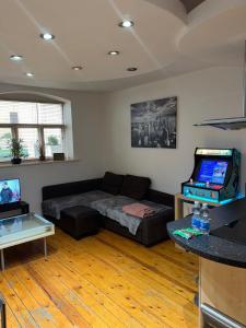 1Br-WiFi-FreeSnacks-FreeParking-PetsOK-RetroArcade