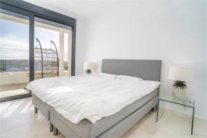 Theedgebythesea Fabulous penthouse with seaviews