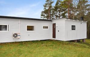 Cozy Home In Björköby With Kitchen