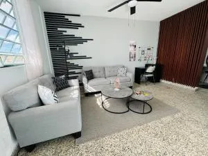 Savvys Place - Guayanilla