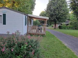 Campings Camping 3 etoiles - Piscine - eeebbh : photos des chambres