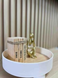 Stylist hideaway in d heart of MOA