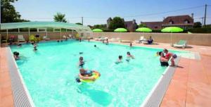Campings Camping 4 etoiles - Piscine - eed0fi : photos des chambres