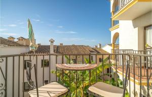 Nice Apartment In Las Lagunas De Mijas