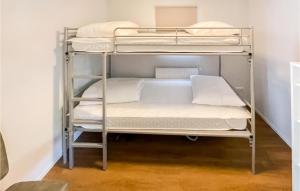 Stunning Stacaravan In Putten