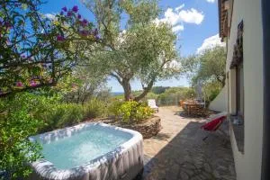 Villa Ginepro con Jacuzzi e Vista Mare - Siniscola