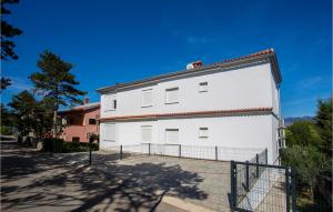 2 Bedroom Cozy Apartment In Silo