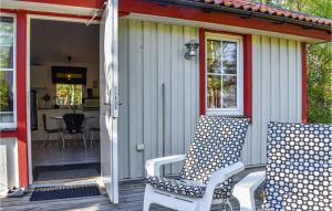 1 Bedroom Stunning Home In Löderup