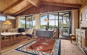 Gorgeous Home In Fanø With Kitchen