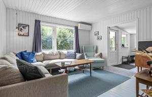 Awesome Home In Højby With Wifi