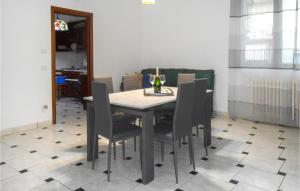 Amazing Apartment In Tortoreto Lido