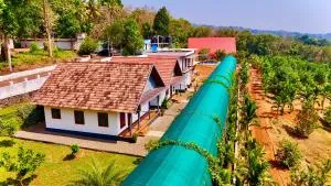 Salvis Heaven Homestay - Karukachal